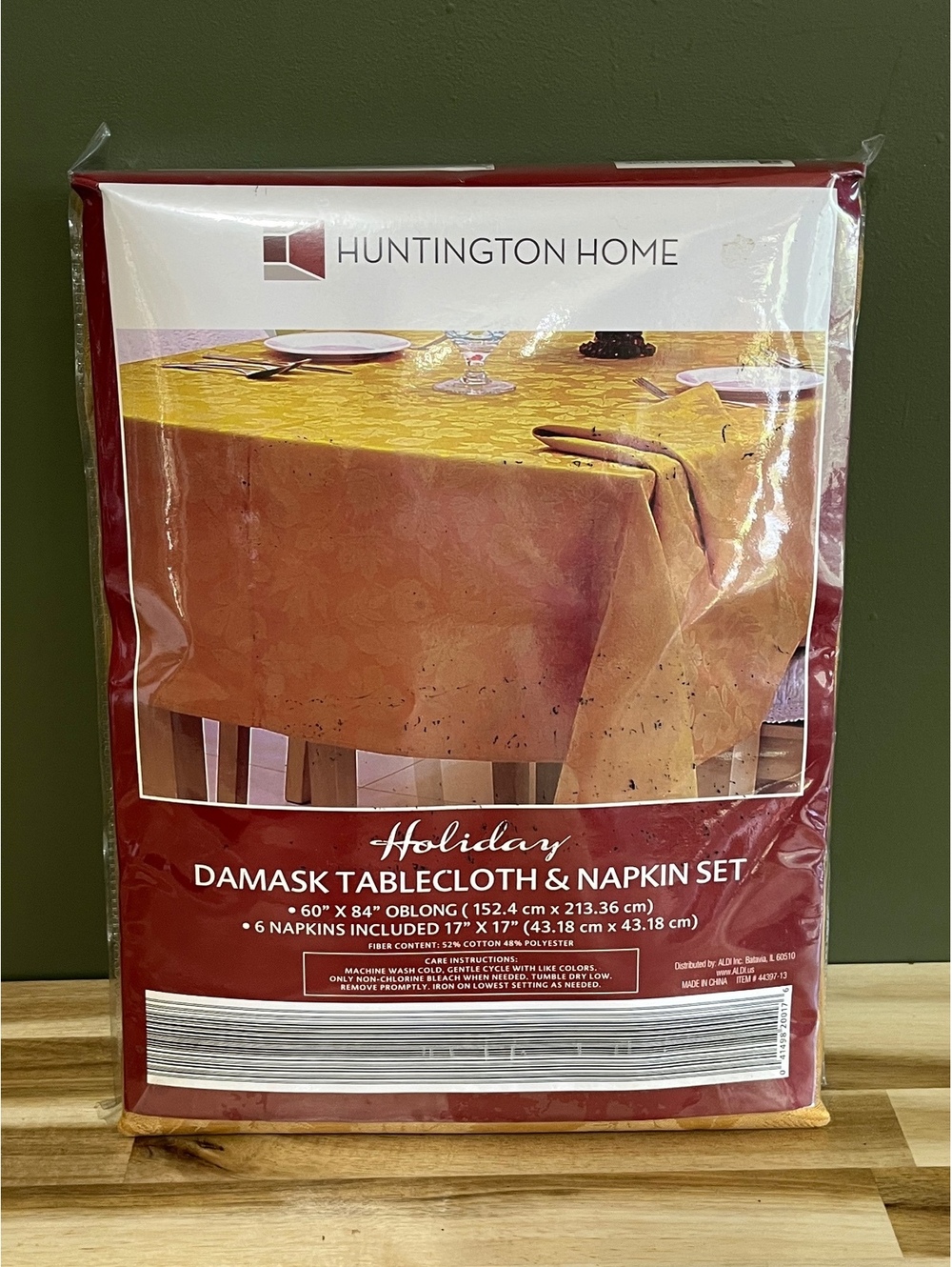 Huntington Home Holiday Damask Tablecloth & Napkin Set 60" x 84" Oblong, 6 Napk